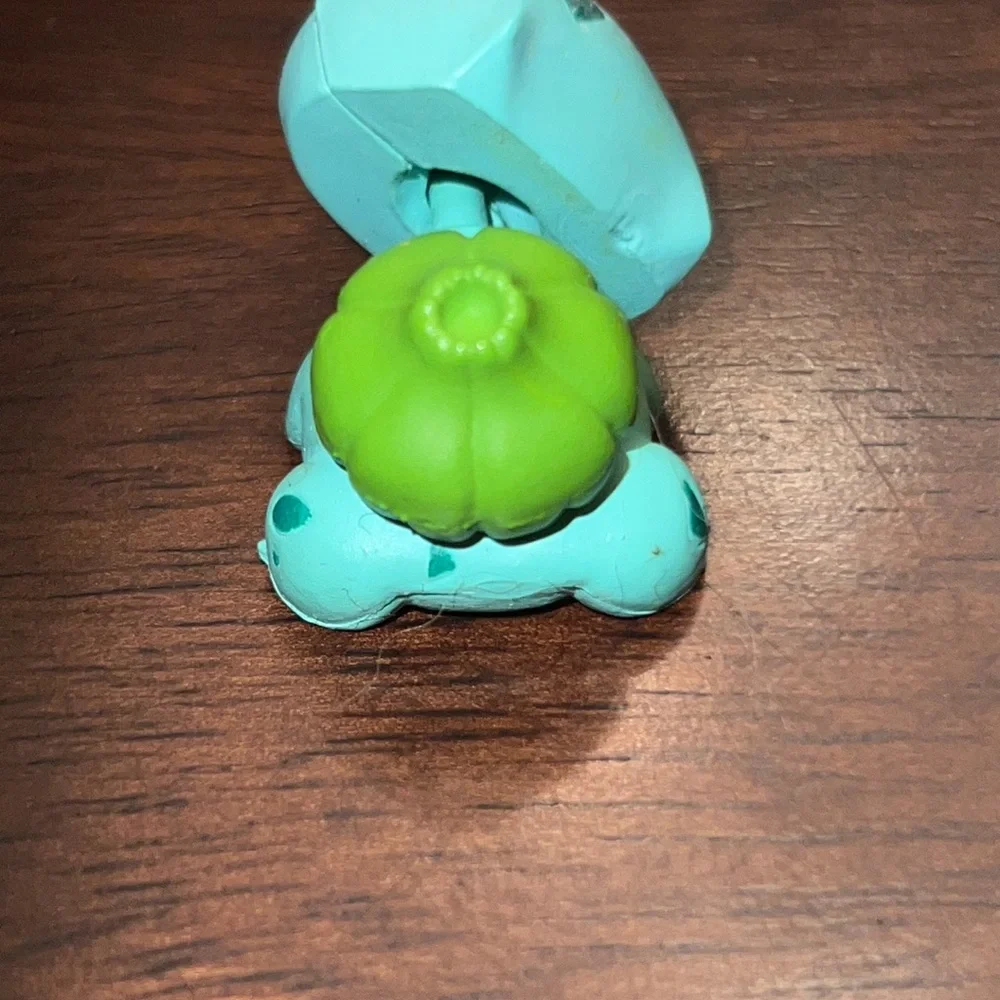 bulbasaur pokemon figure bandai 2005